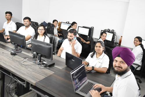 24x7ServerSupport technical and operations team 7